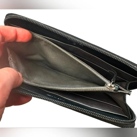 CHANEL Precious Symbols Black Patent Quilted Leather Zippy Wallet - Picture 12 of 13